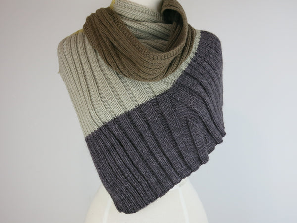 Scalene Scarf