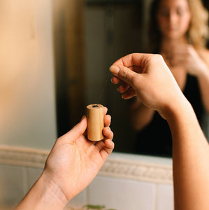 Bamboo Floss Container + Floss